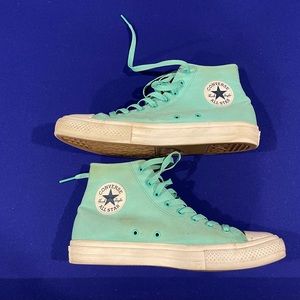 Chuck Taylor II Hi top “Neon” Sneaker